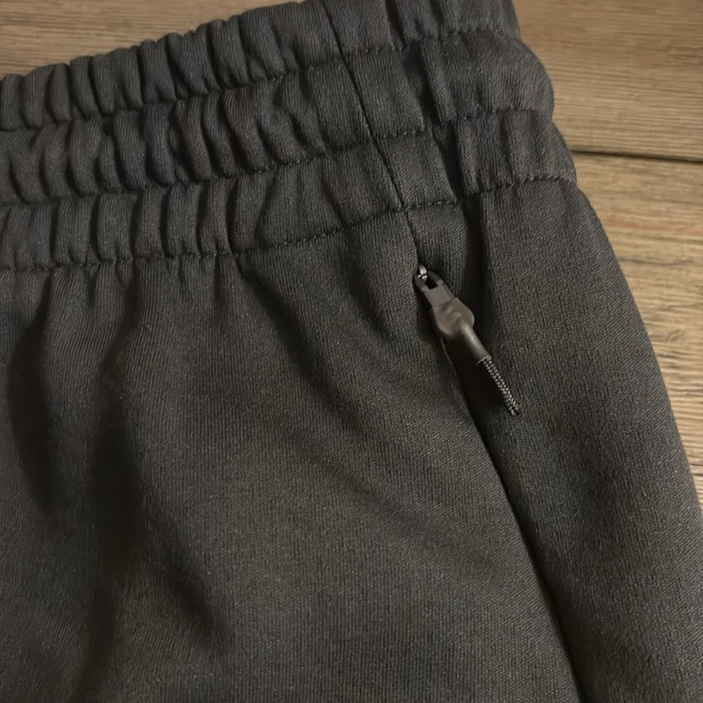 NWT [Adidas] Z.N.E. Woven Stretch Athletic Performance Black Shorts Mens XL/2XL - Picture 10 of 13